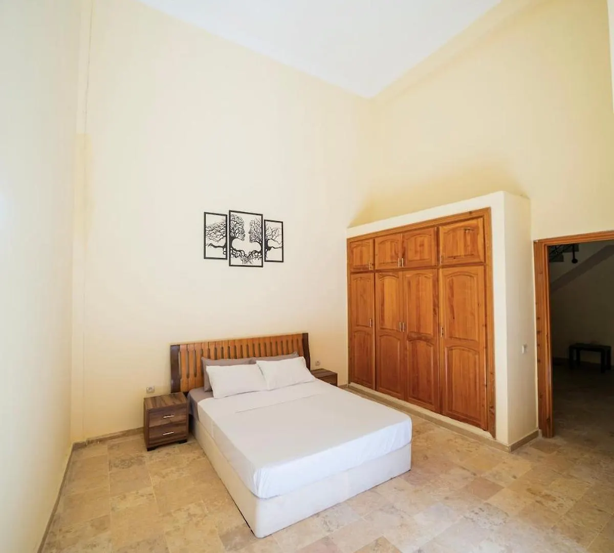 Lejlighed Three Bedroom Duplex With Terrace In City Center Marrakesh Marokko