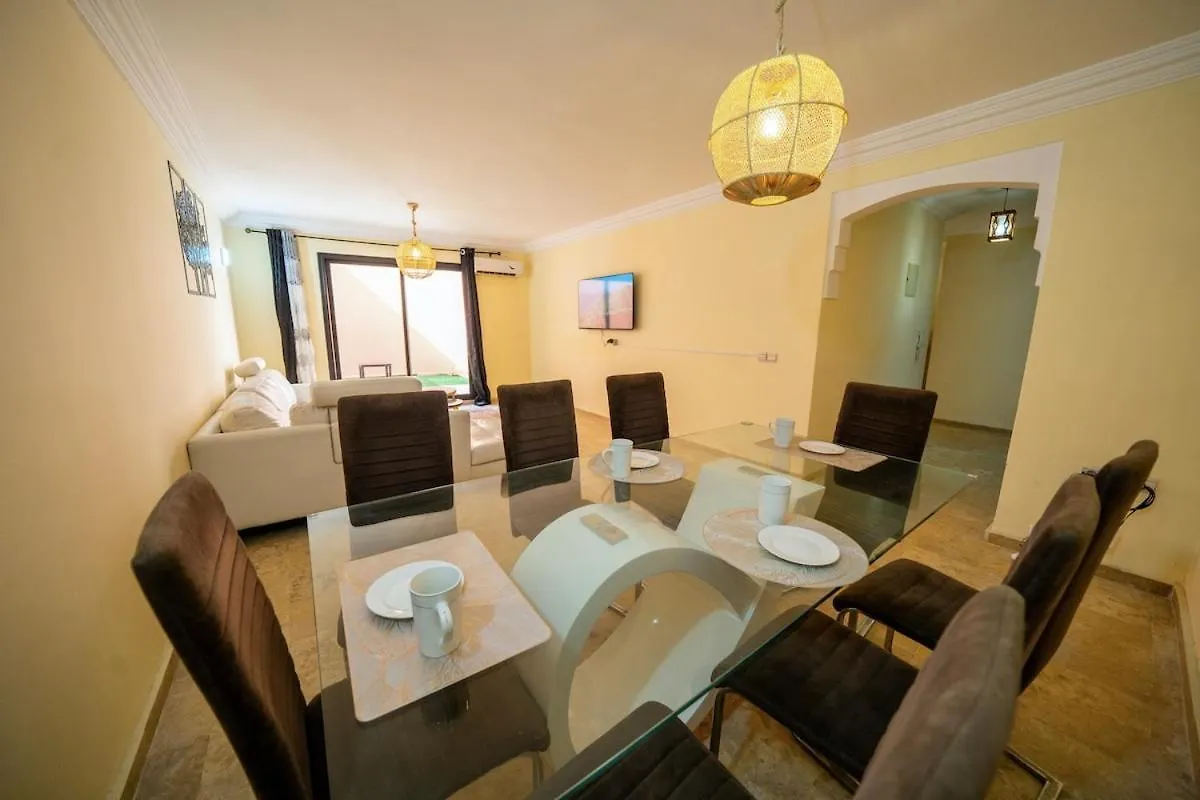 Three Bedroom Duplex With Terrace In City Center マラケシュ モロッコ