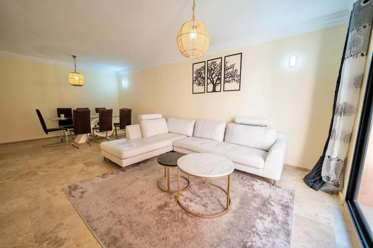 Three Bedroom Duplex With Terrace In City Center Marraquexe